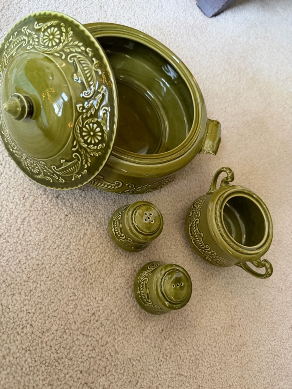 Canonsburg Regency Olive Green Decorative Ceramic Serveware Set